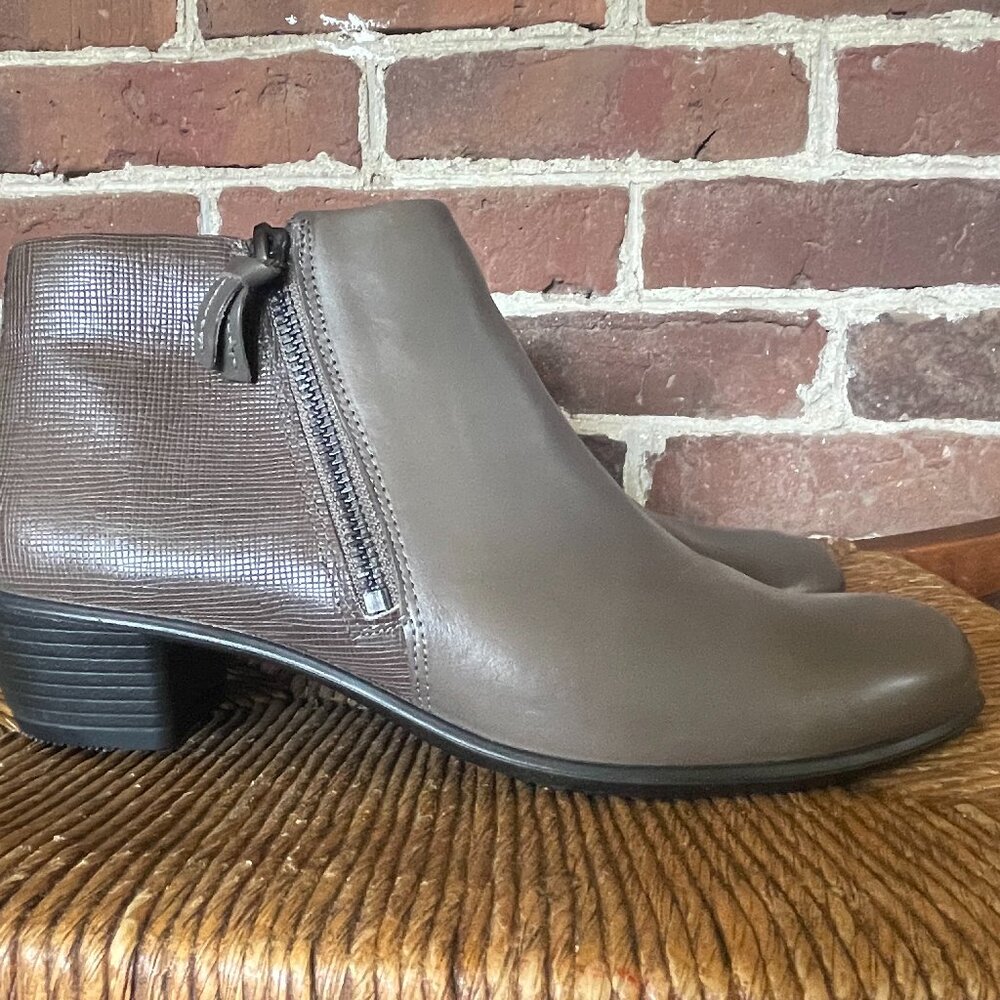 ECCO Touch 35 Warm Grey Zip Ankle Boot in Warm Grey,  size 40 9/9.5